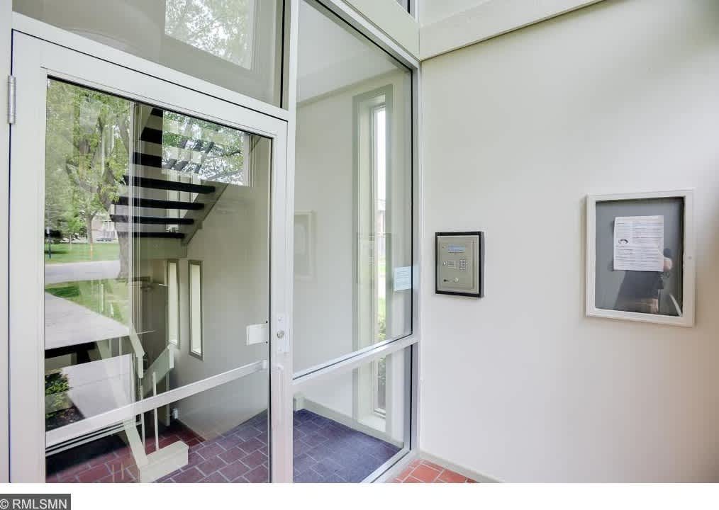 6423 Colony Way – photo 2