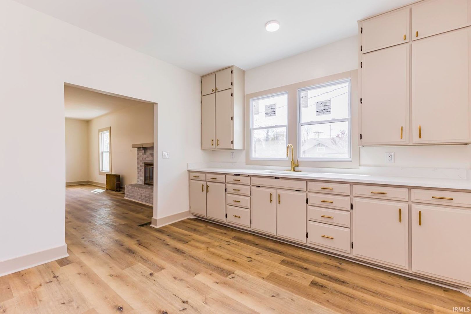 400 E Highland Ave – photo 5