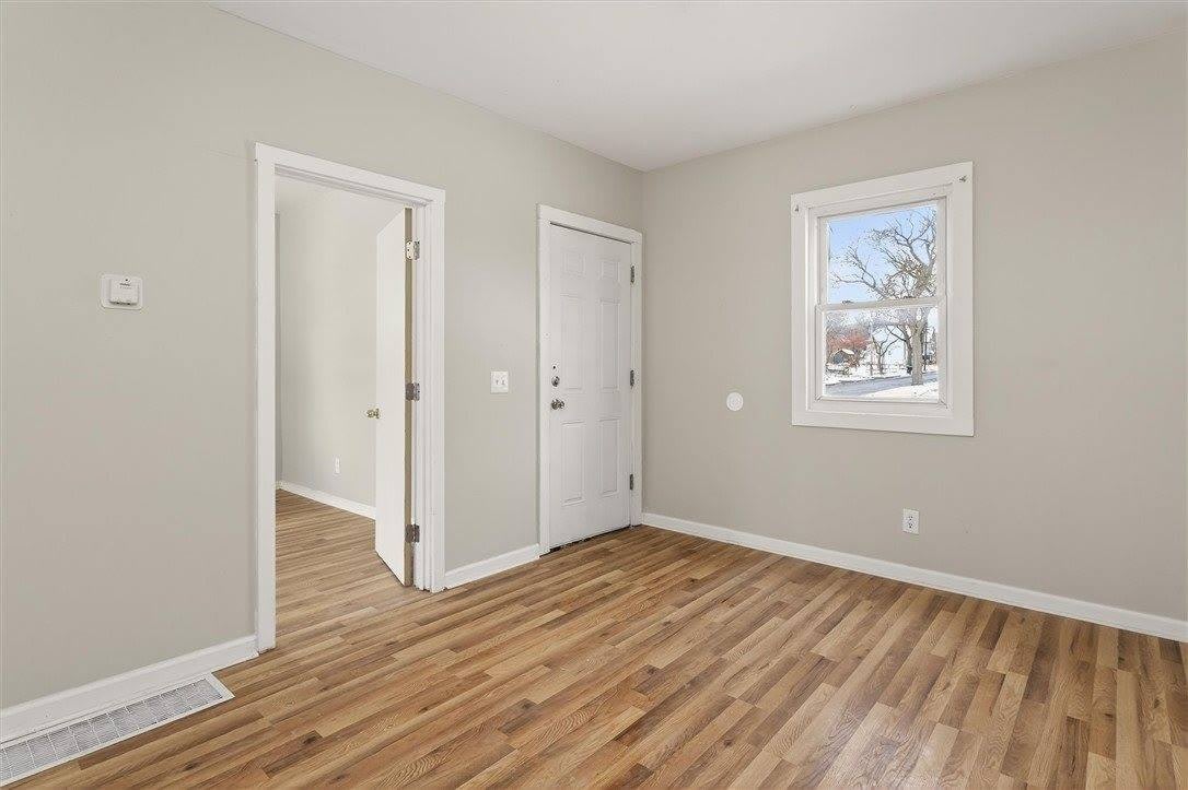 127 Conkey Avenue – photo 5
