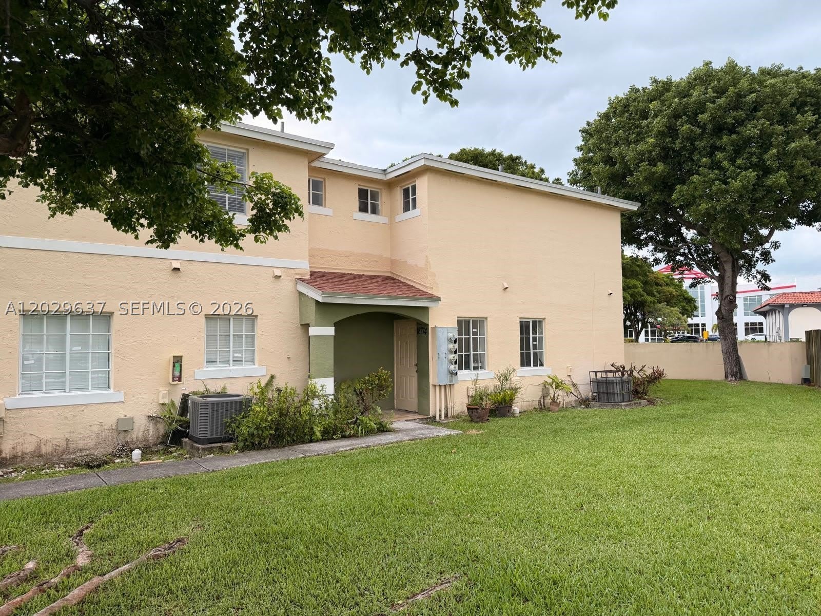 18774 SW 100th Ave – photo 2