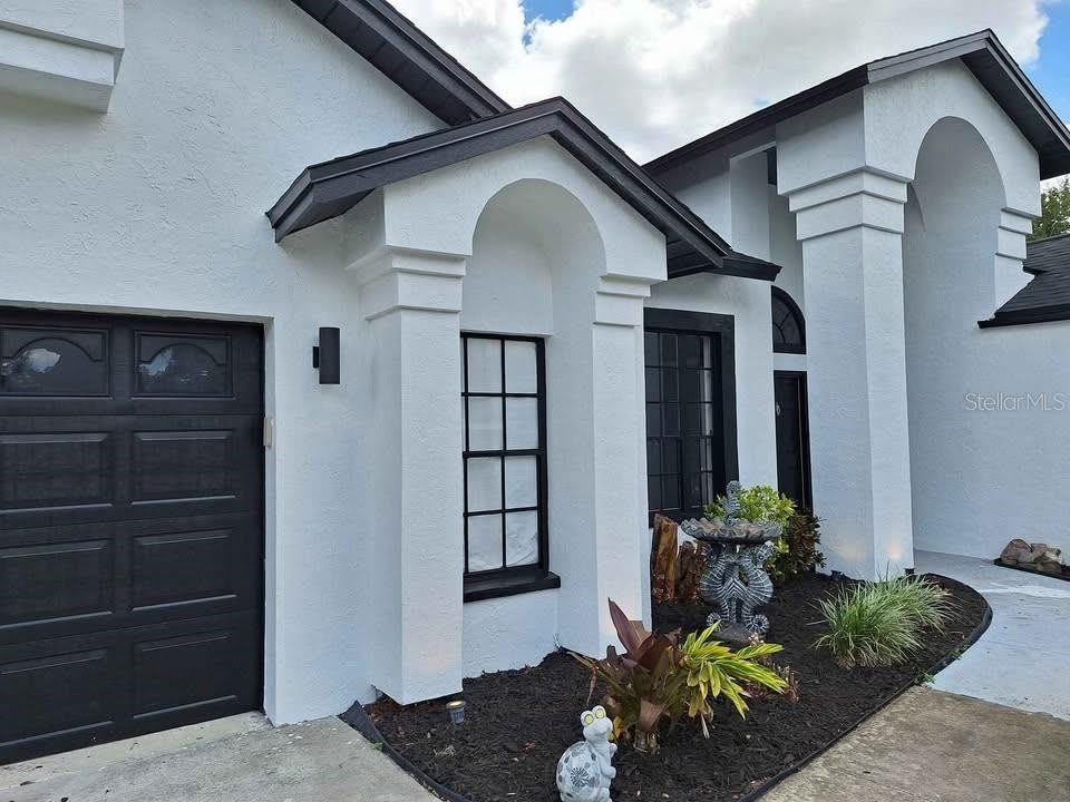 5407 WINDBRUSH Drive – photo 2