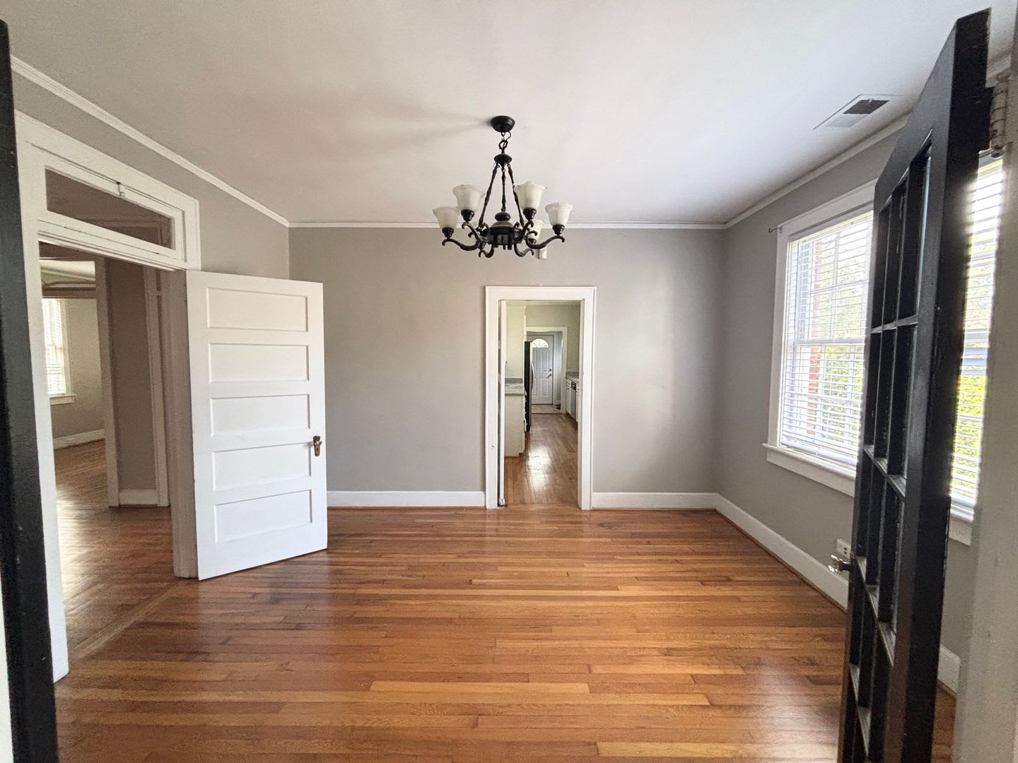 Bungalow in Rosewood – photo 3