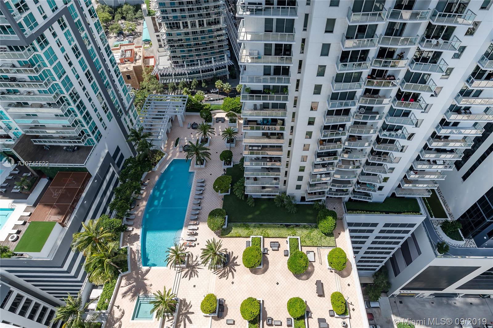 1060 Brickell Avenue – photo 3