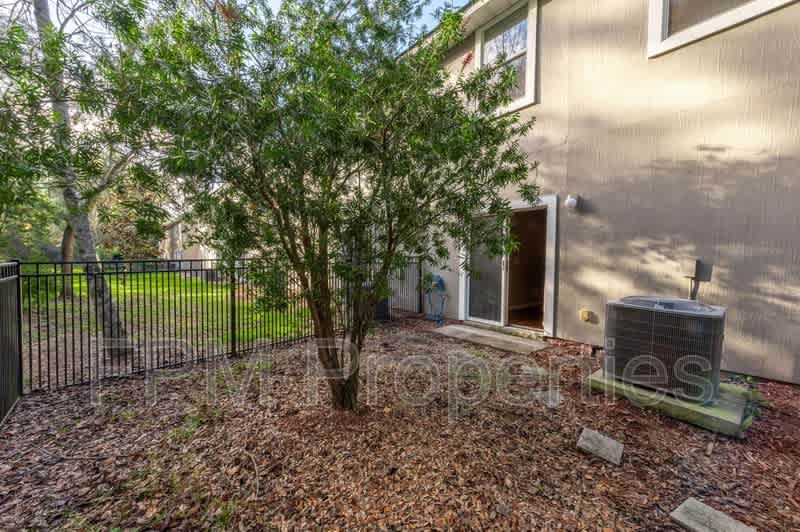 807 Scrub Jay Drive – photo 3