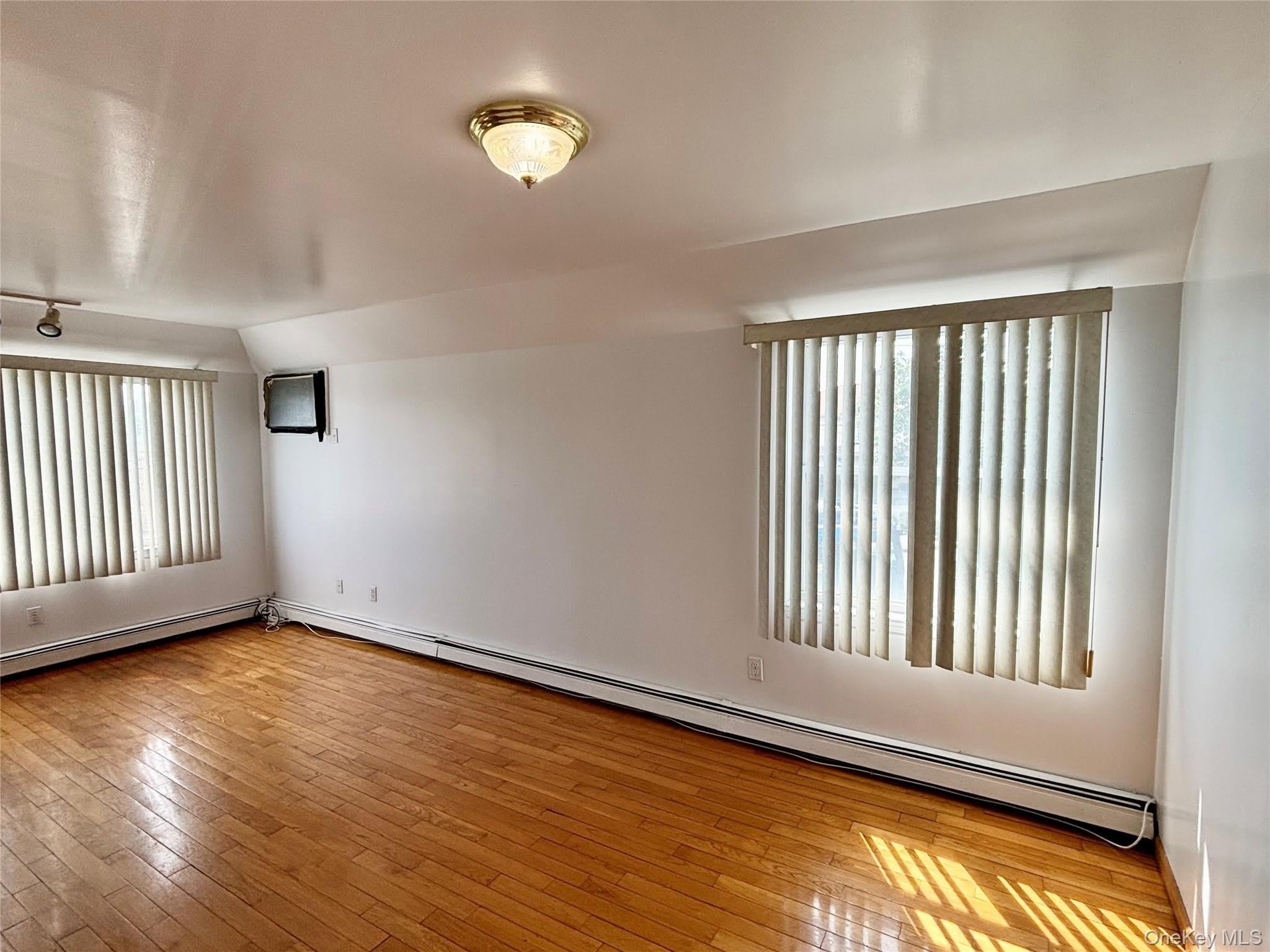 177-45 Meadow Road – photo 4