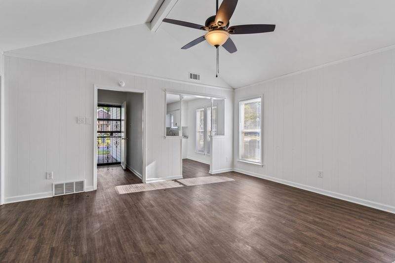 5697 Winter Tree Dr – photo 4