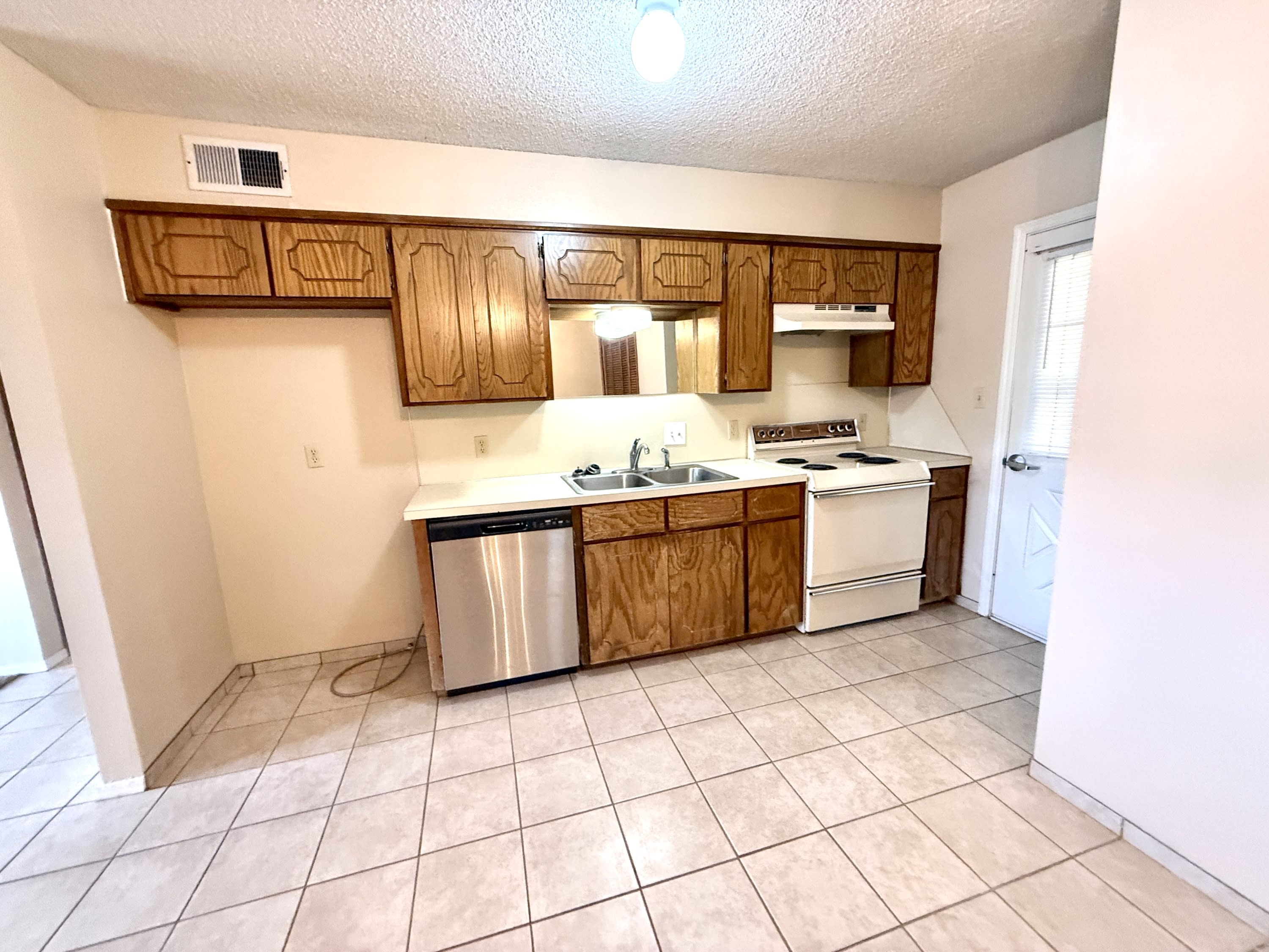 2302 Shenandoah Drive – photo 4