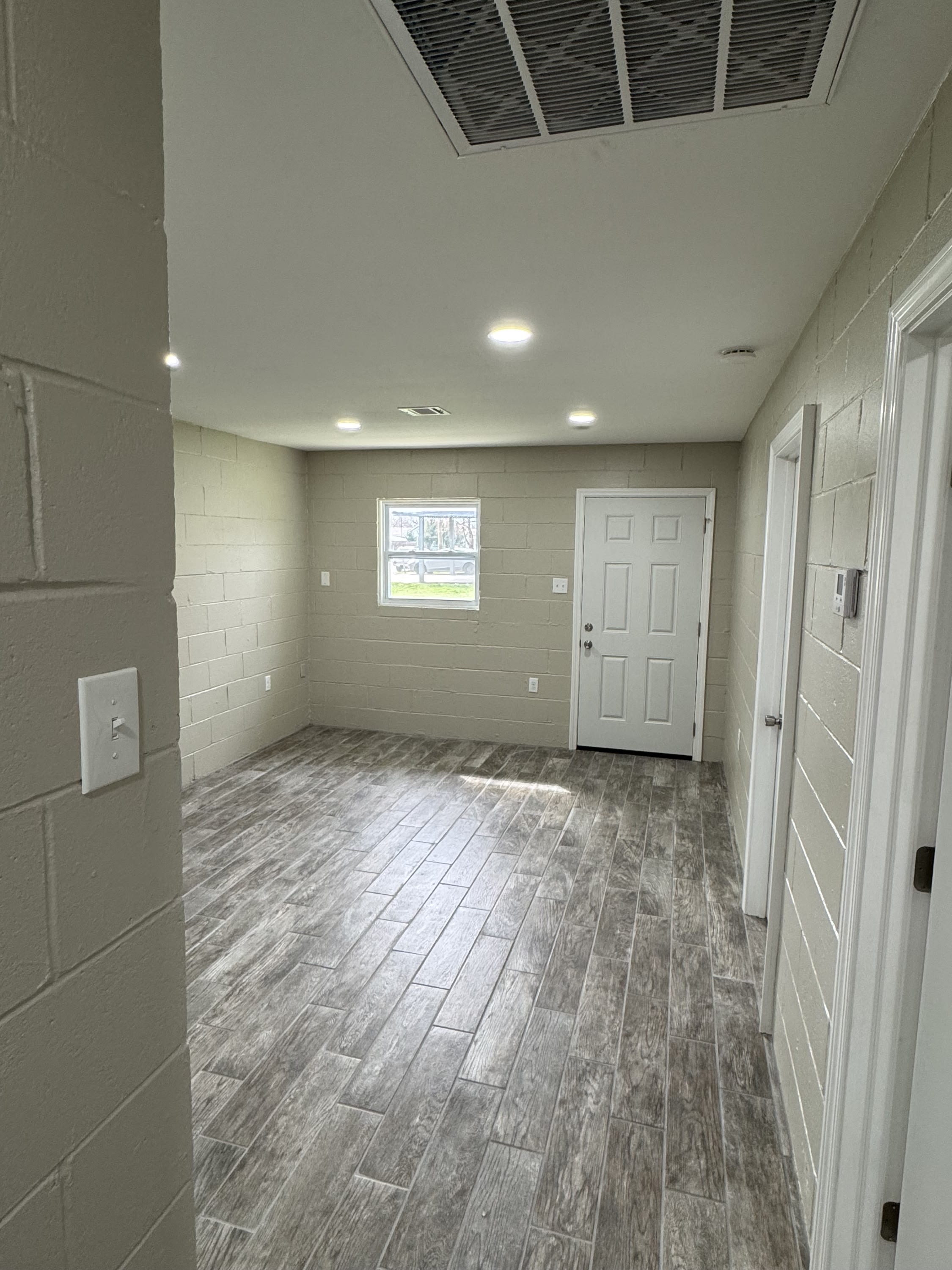 1140 Church St. B – photo 5