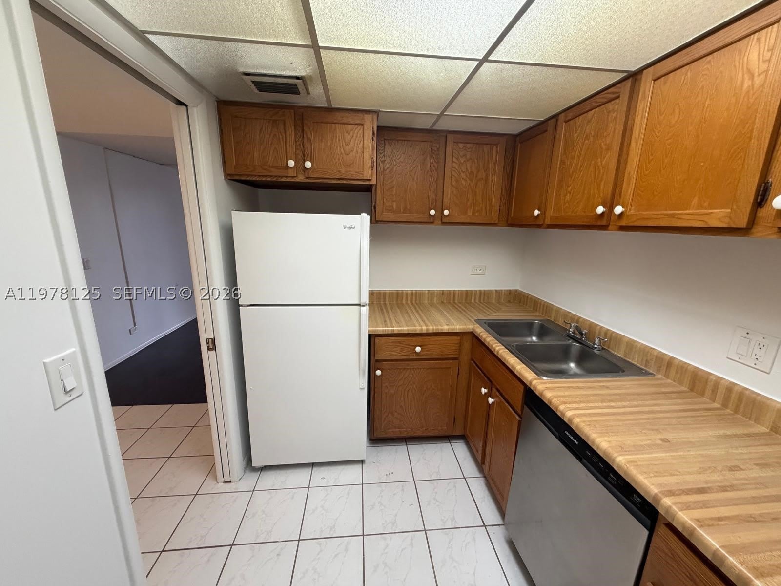3720 Inverrary Dr – photo 2