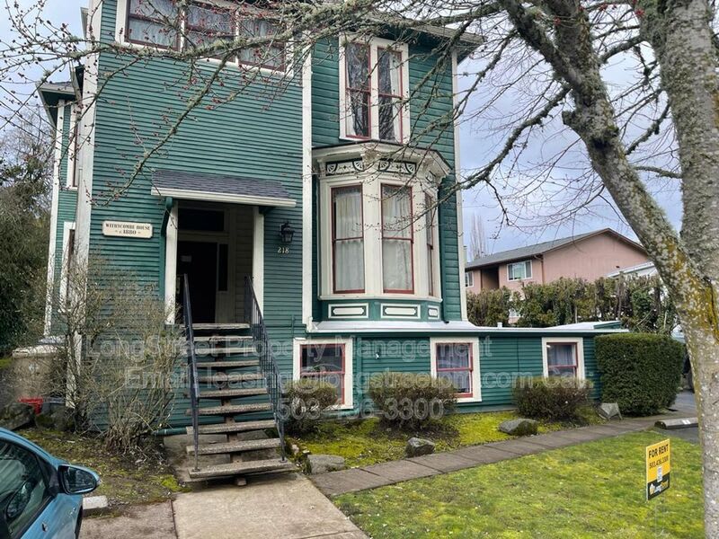 218 NW 21st – photo 2