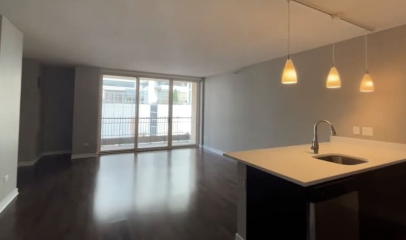 739 N Wabash Ave – photo 2