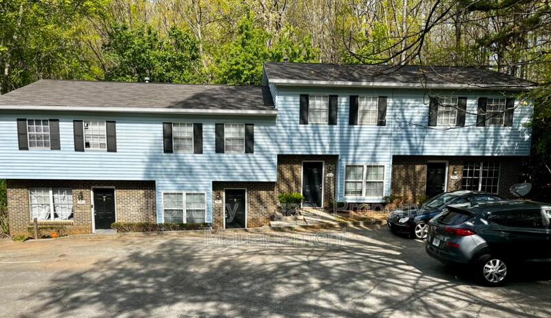 2942 Spruce Circle – photo 1