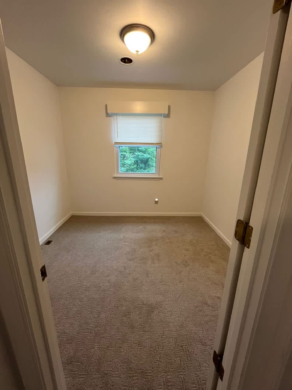 599 Bailey Road – photo 4