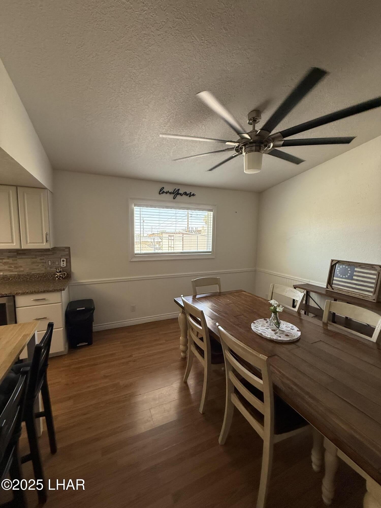 3231 Daytona Ave – photo 3