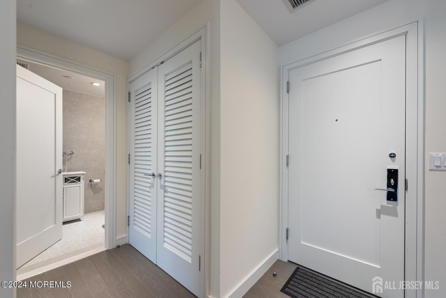 15 Morris Avenue – photo 5
