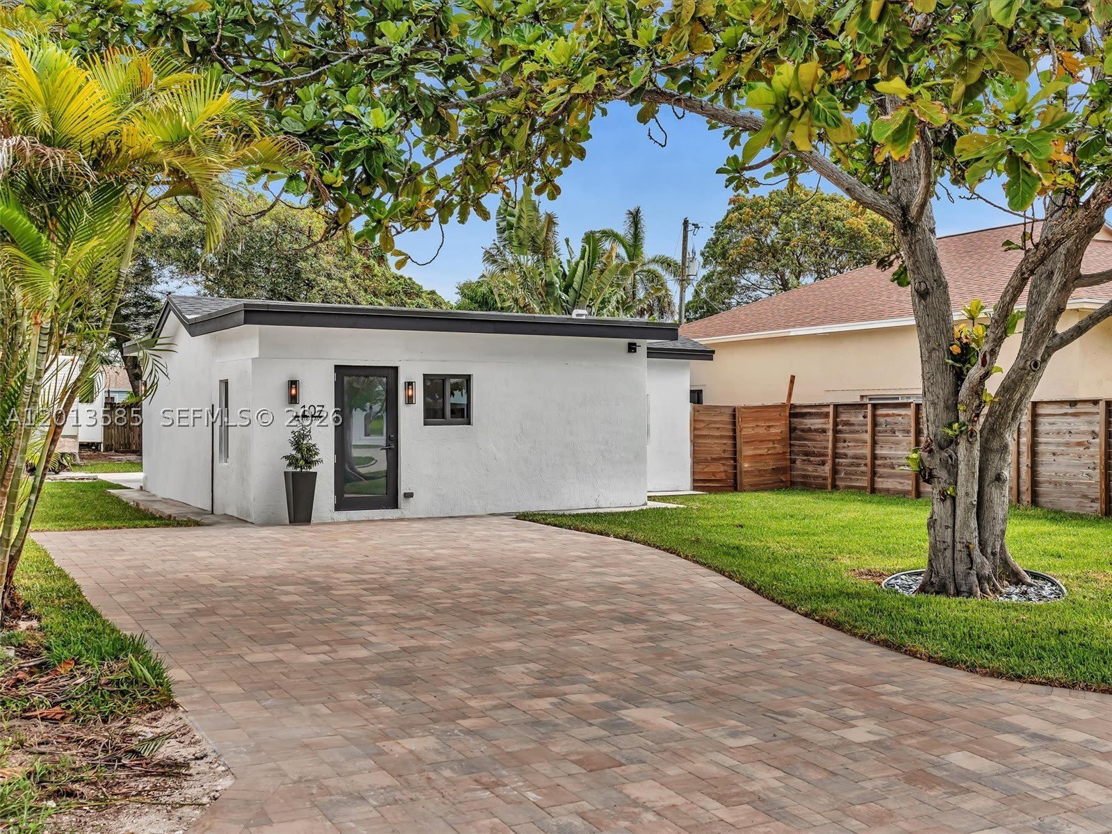 107 Central Ave – photo 5