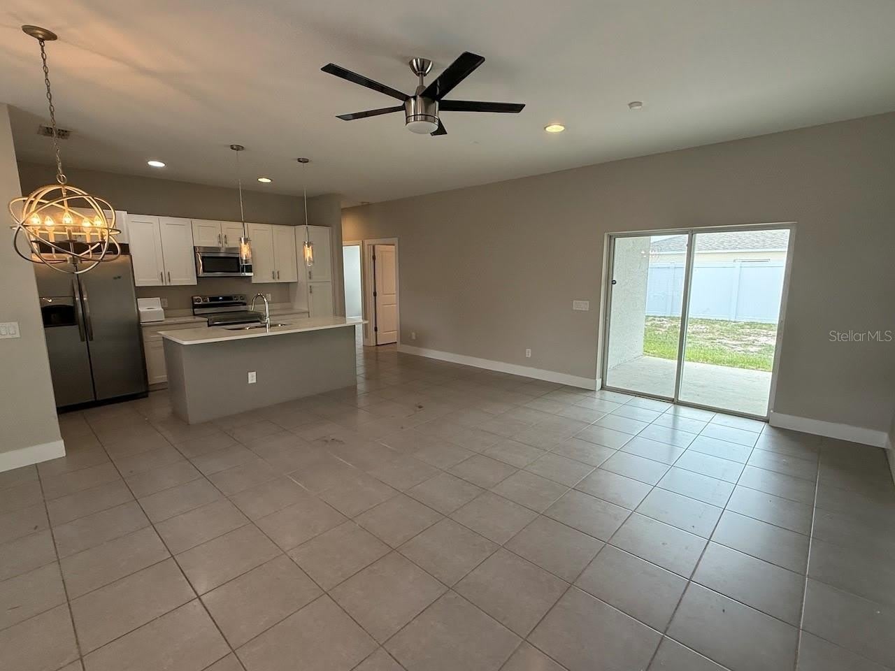 105 ZINNIA Lane W – photo 3