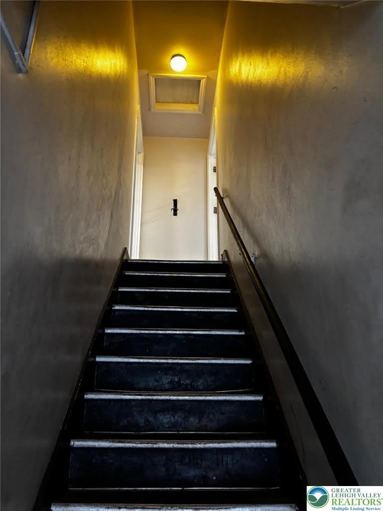 412 Oak Street – photo 2