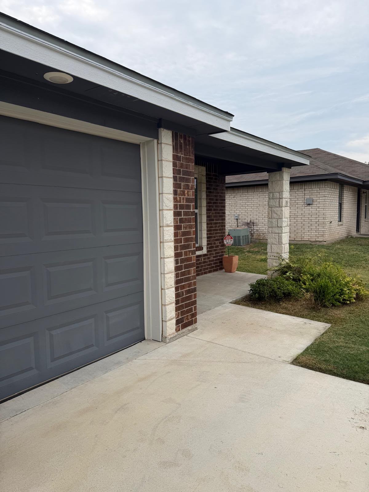 1703 Dakota Trce – photo 3