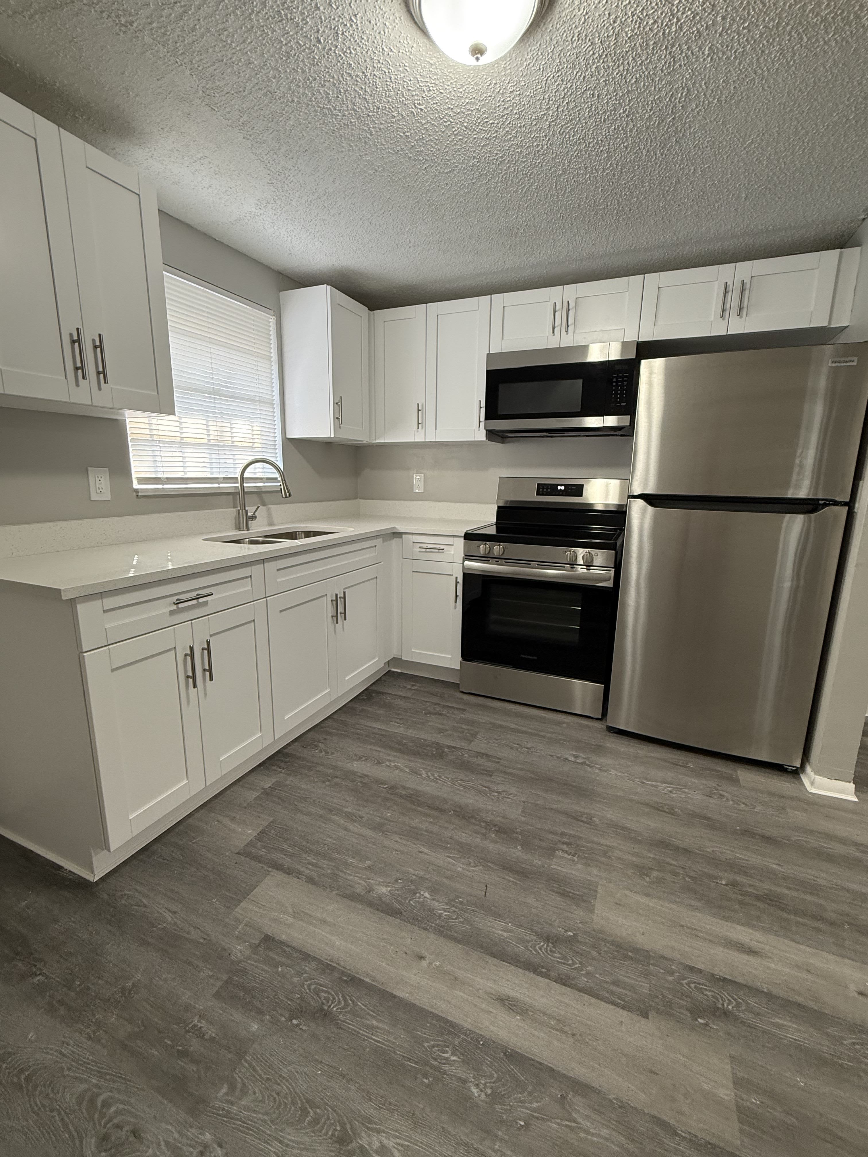 1713 E Idell St – photo 2