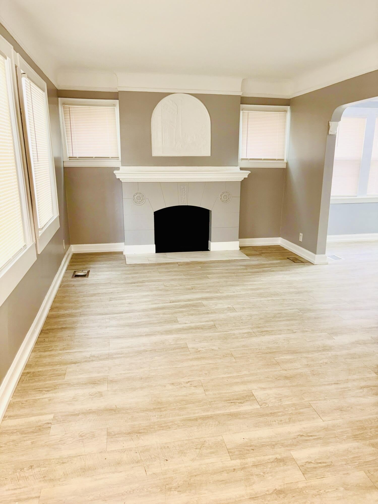 5791 Somerset Avenue – photo 2