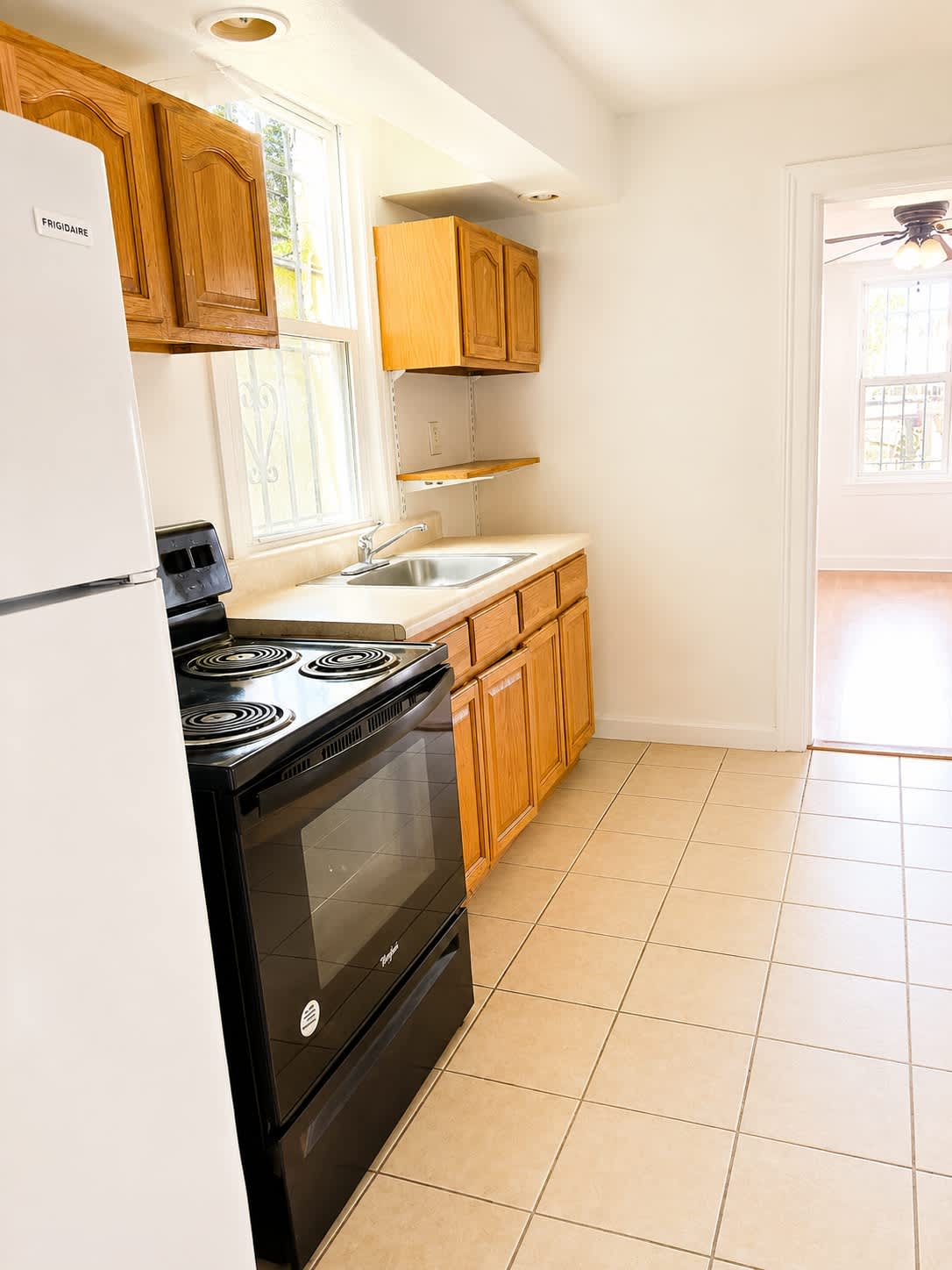 284 Hunterdon St – photo 3