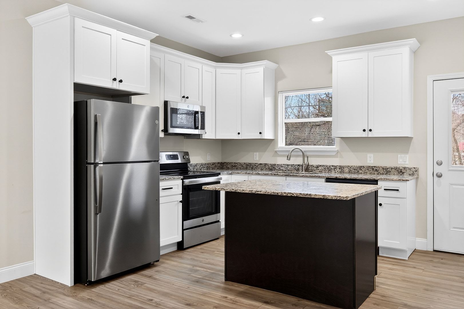 1445 Stuart Ave NW – photo 5