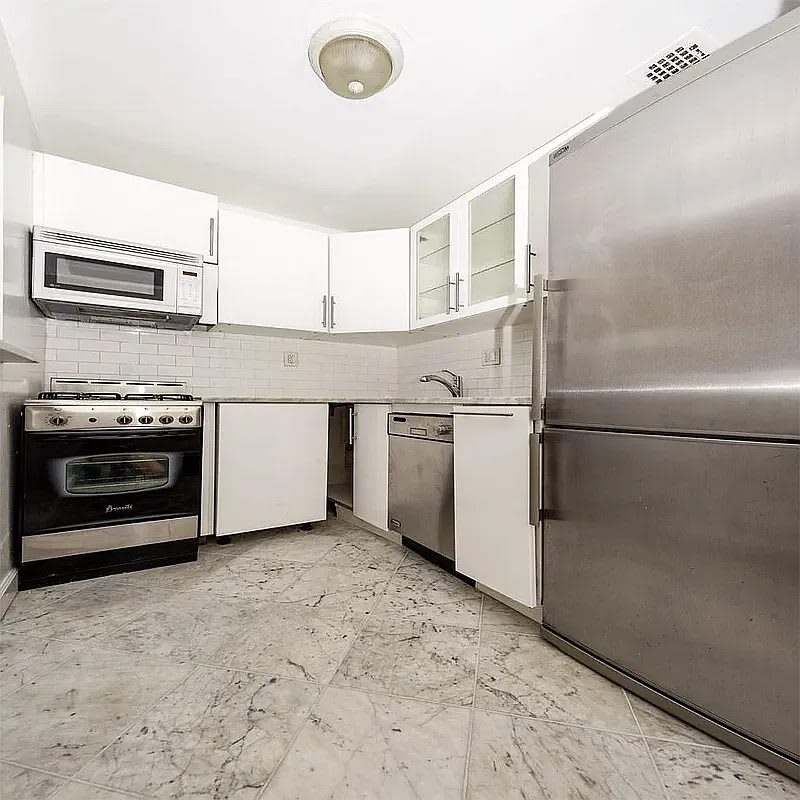 322 West 14th Street – photo 4