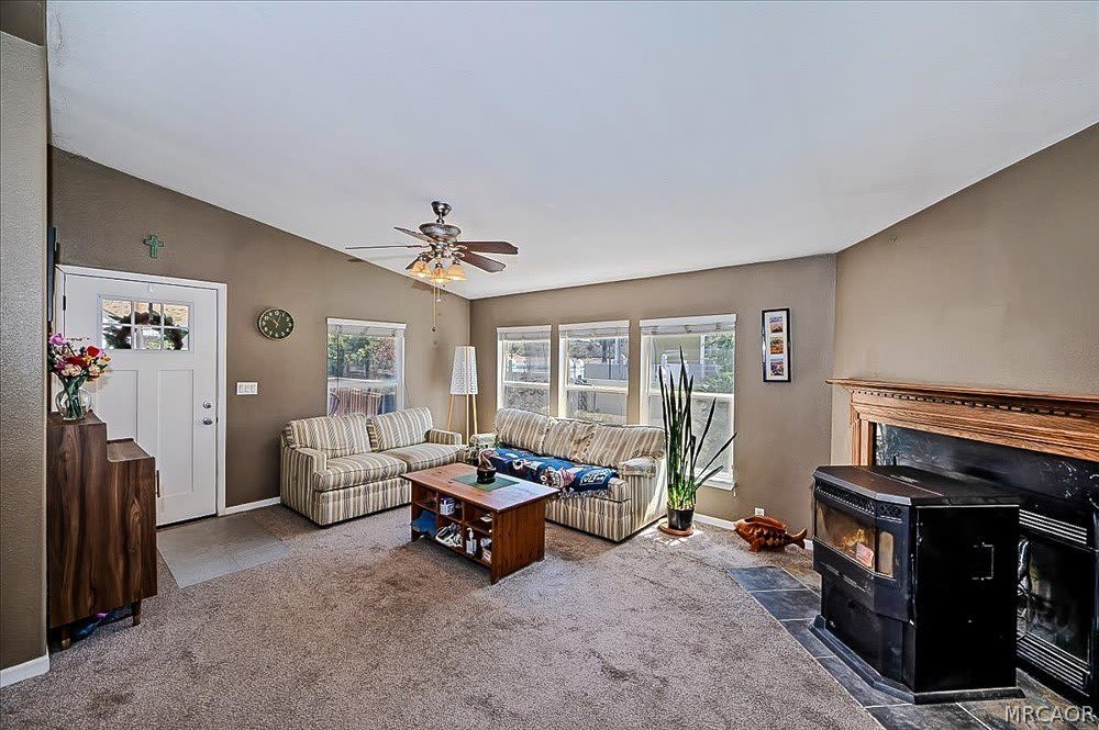46037 South Drive – photo 2