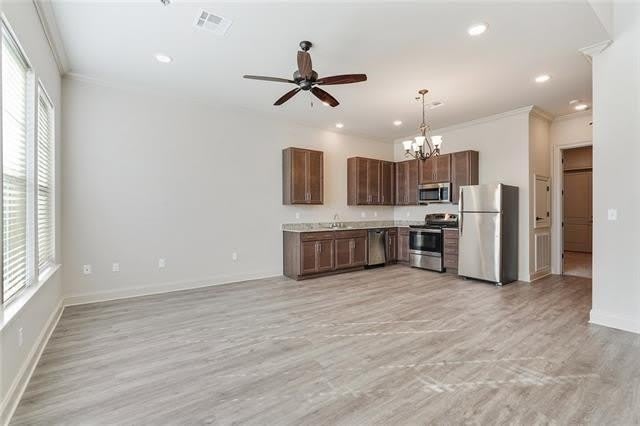 4416 BARNETT Street – photo 2