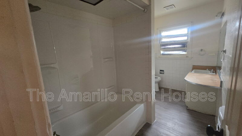 3300 Fleetwood Drive – photo 4
