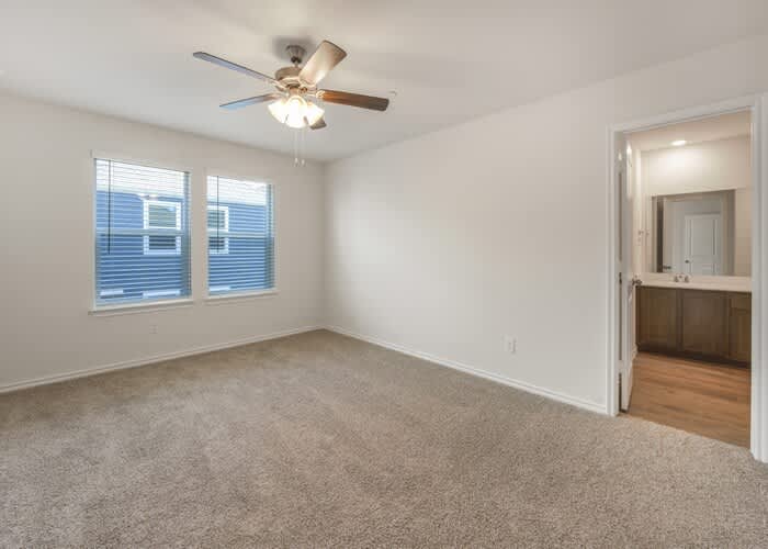 1912 Bluebonnet Lane – photo 4
