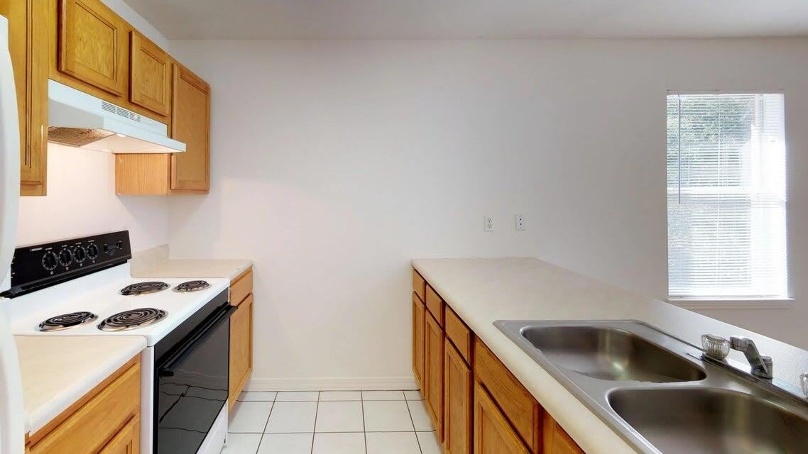 895 Silverwood – photo 4