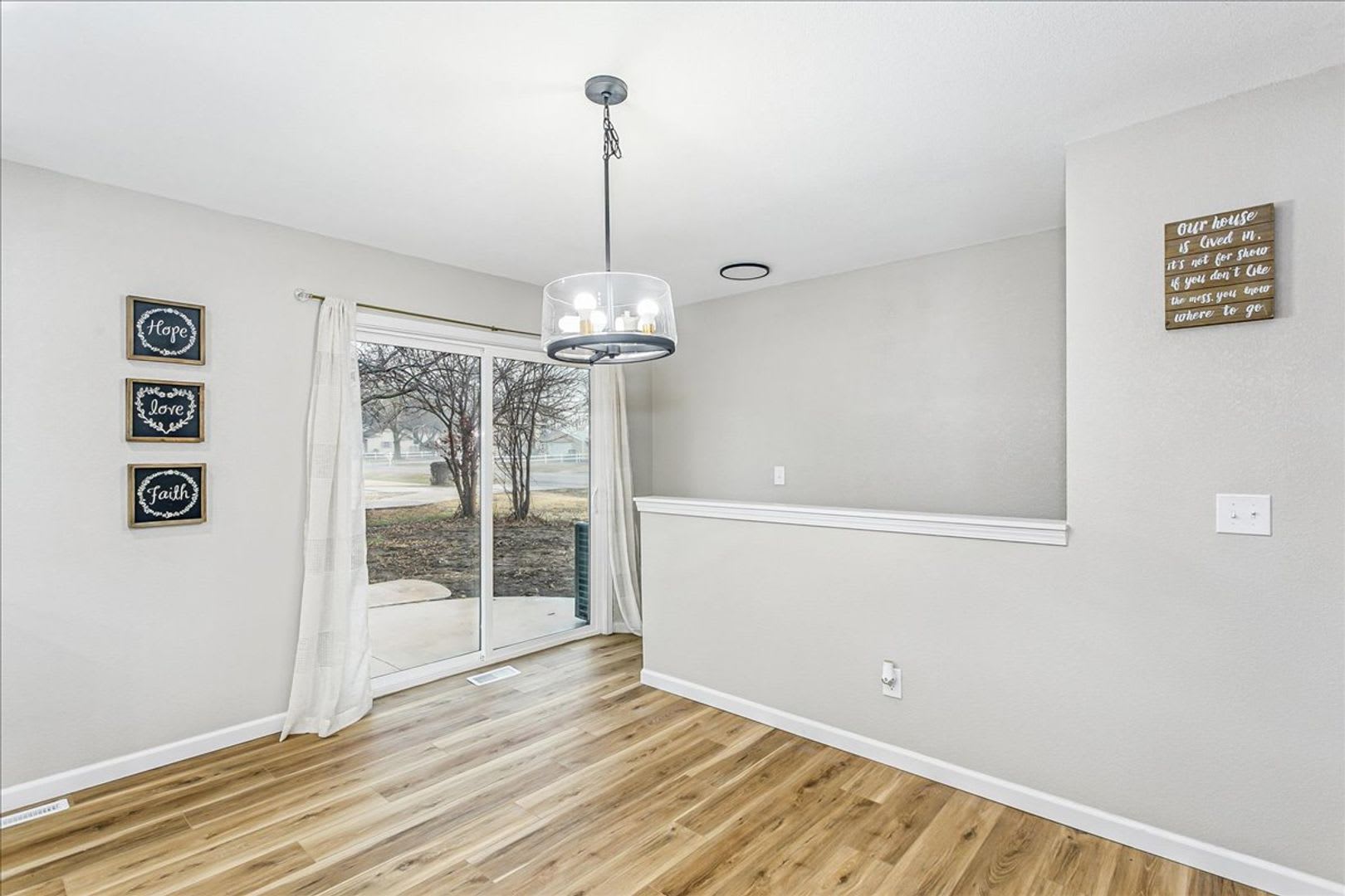 Beautifully Updated Home On Nearly Acre Available For Rent Or Rent To Own Move In Special 1 2 2Nd Full Month S Rent – photo 5