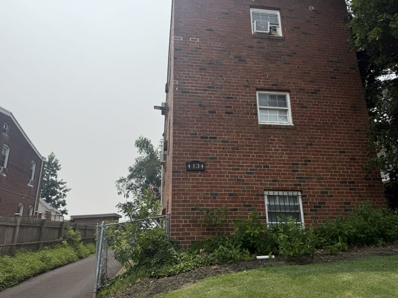 4134 Longshore Avenue – photo 1