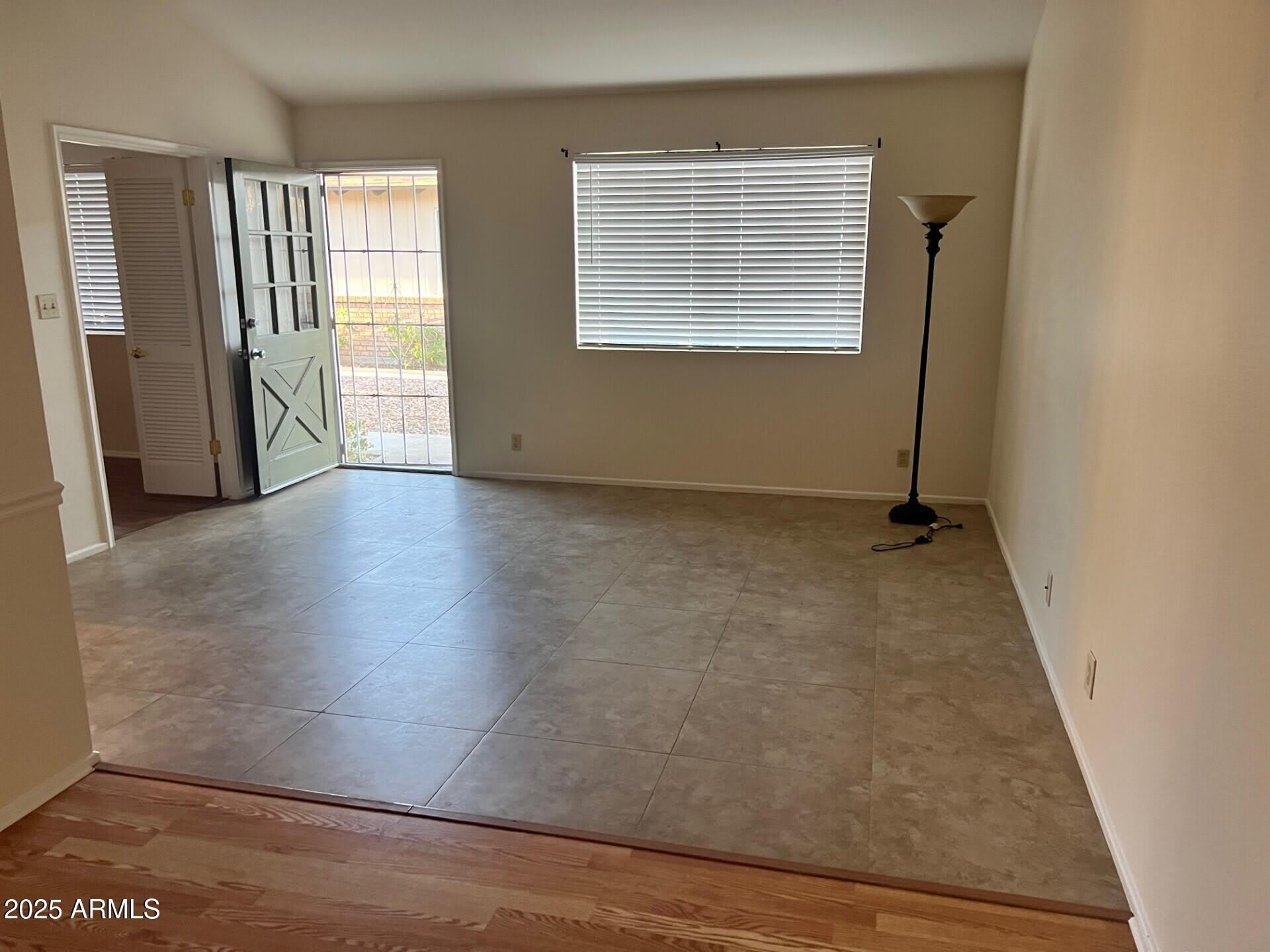 6604 S Lakeshore Drive – photo 3