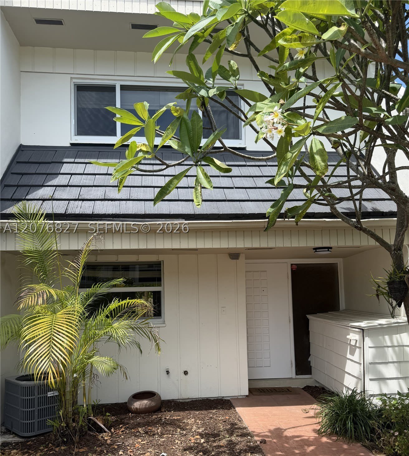 8110 SW 82nd Ct – photo 2