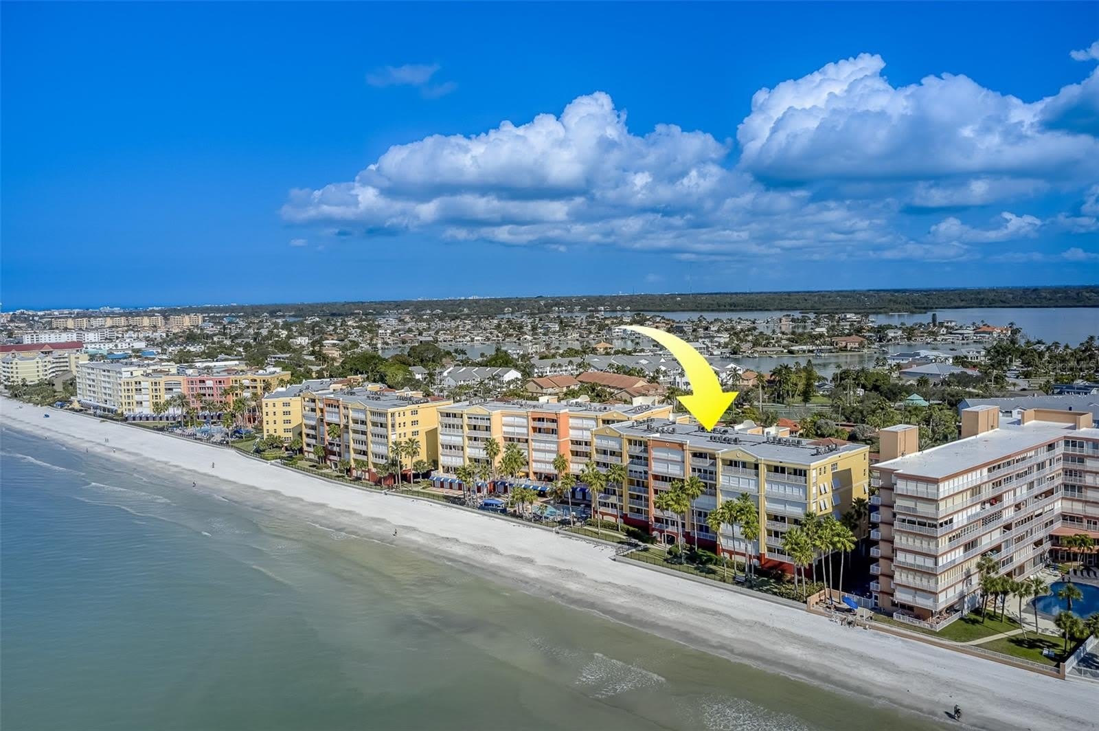 16450 GULF Boulevard – photo 2
