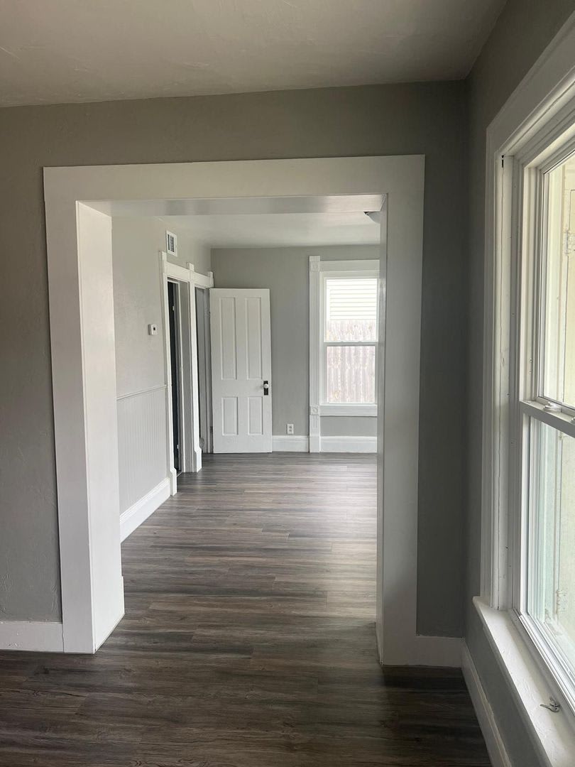 FOR RENT: Recently renovated home in Neenah! – photo 3