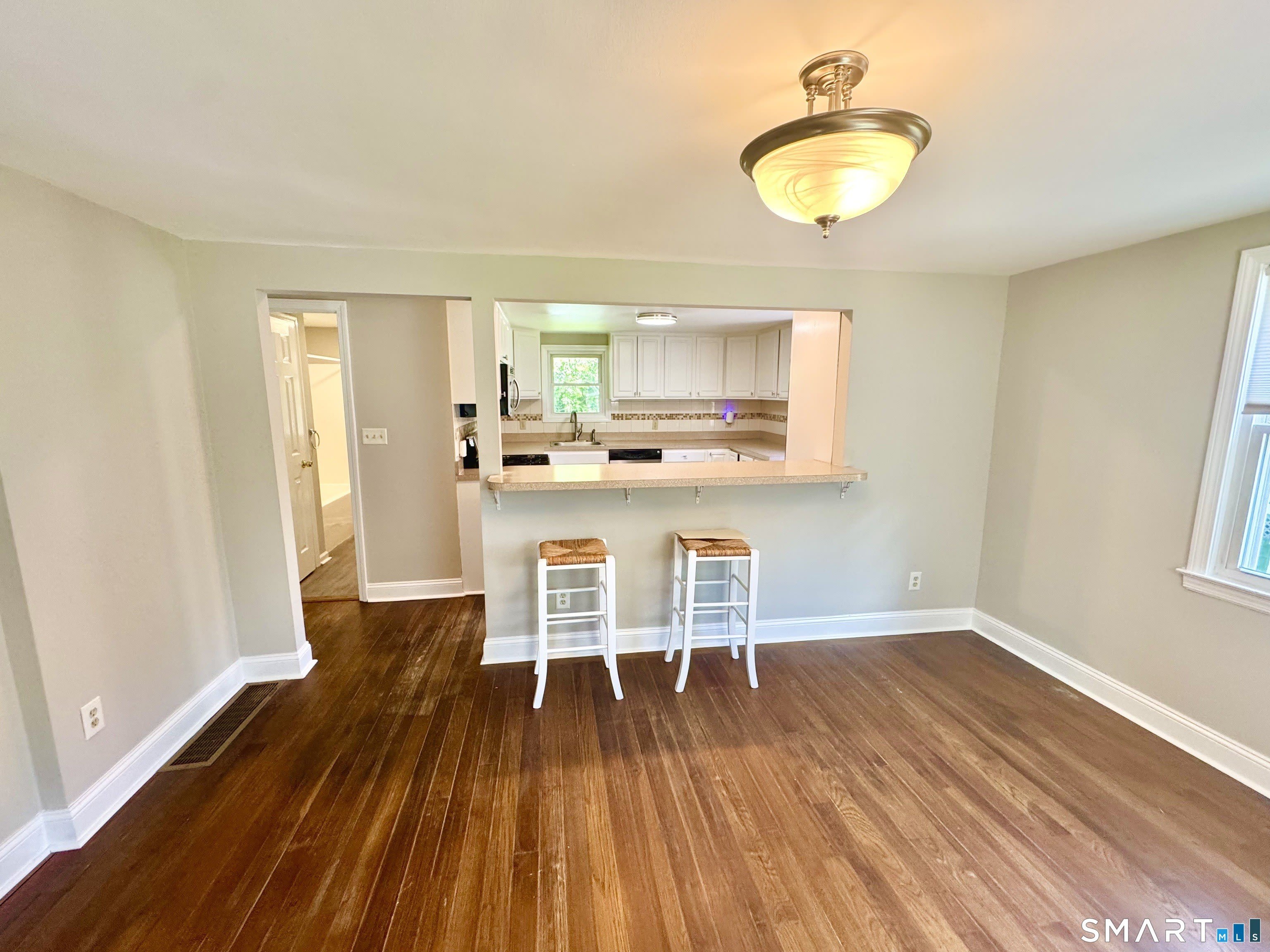 439 Quinn Street – photo 5