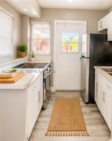 1925 NE 26th St – photo 5