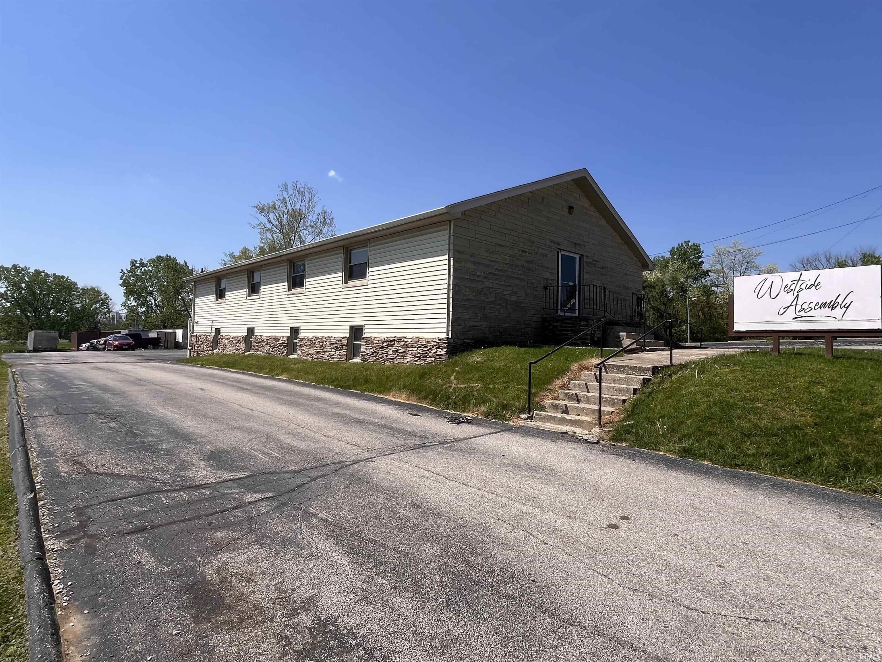 1409 W Kirkwood Avenue – photo 4