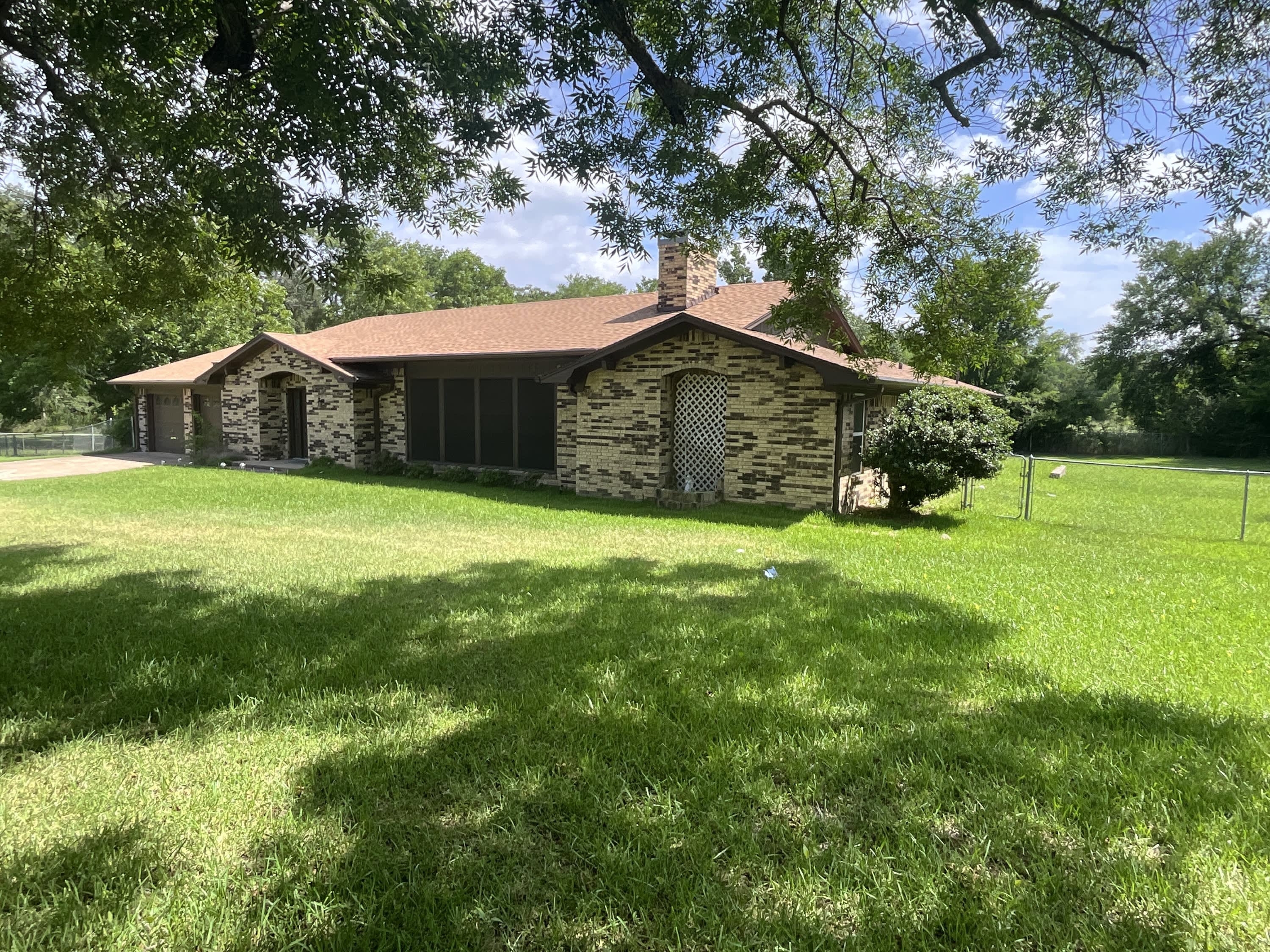 530 Hilliard Drive – photo 3