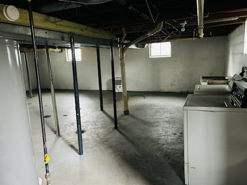 219 Stanton St – photo 3
