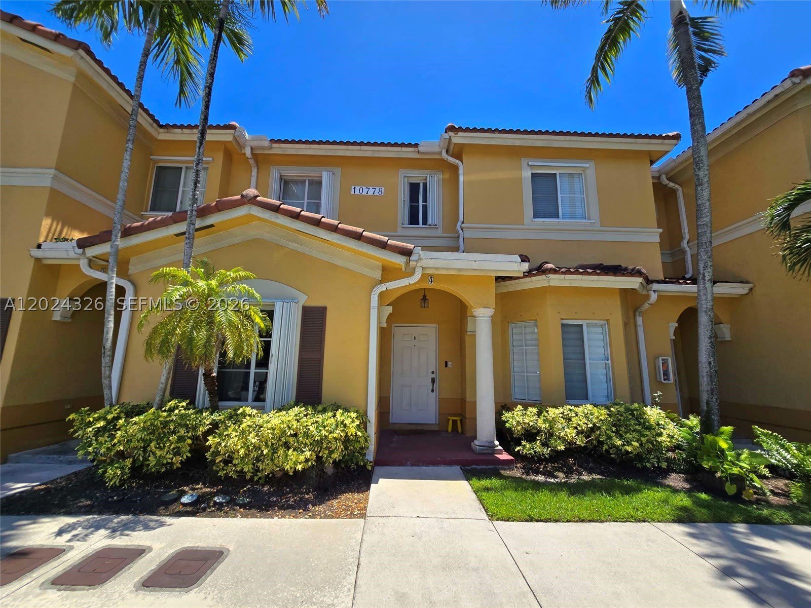 10778 NW 84th St – photo 1
