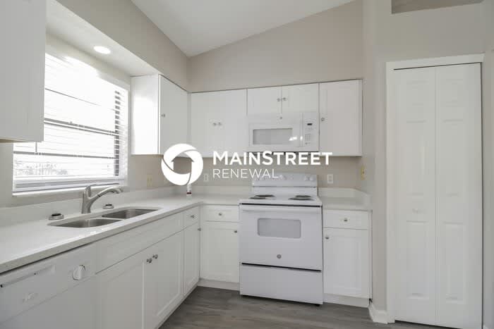 2561 Beal Street – photo 5