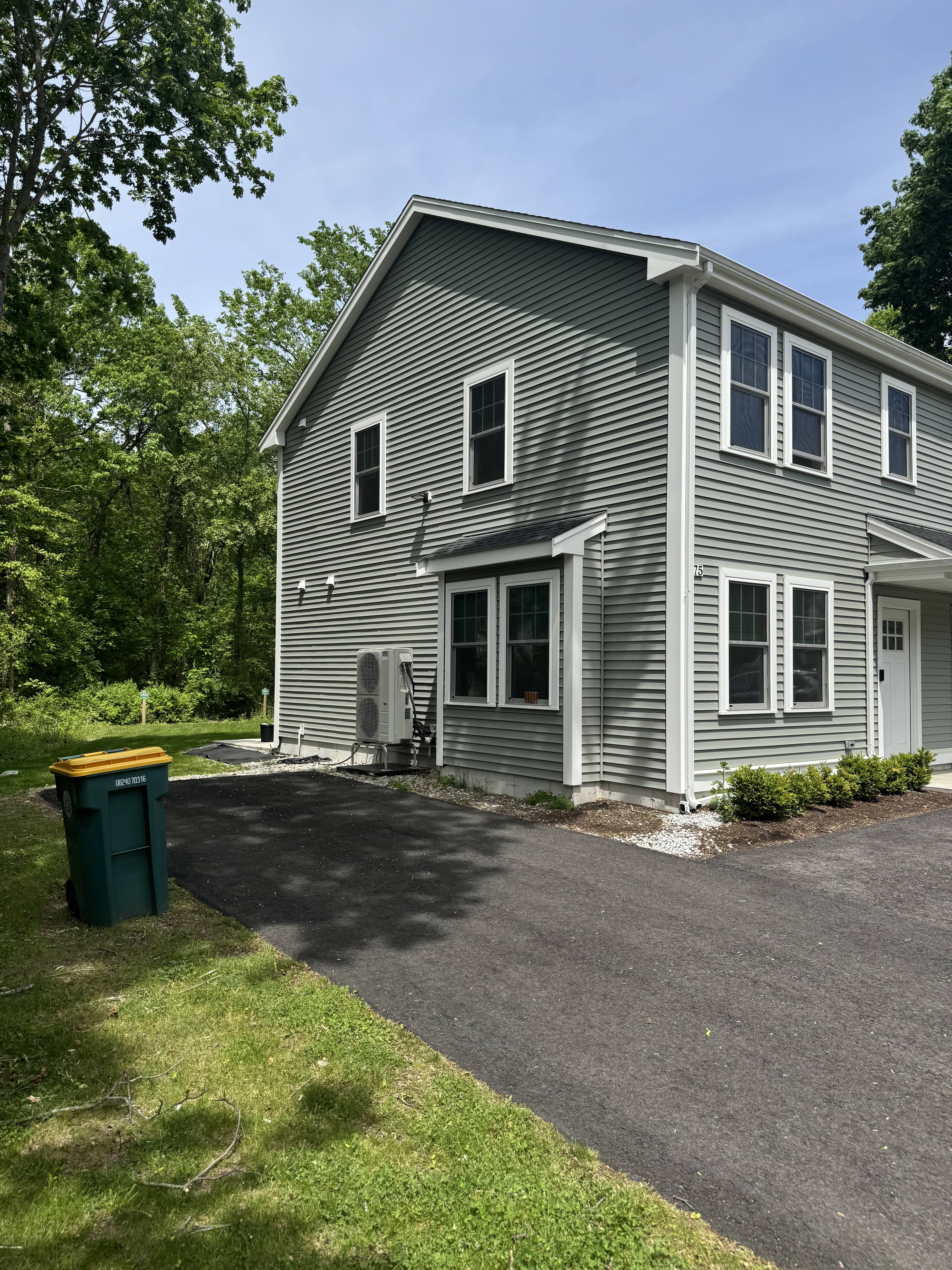 75 Block St – photo 4