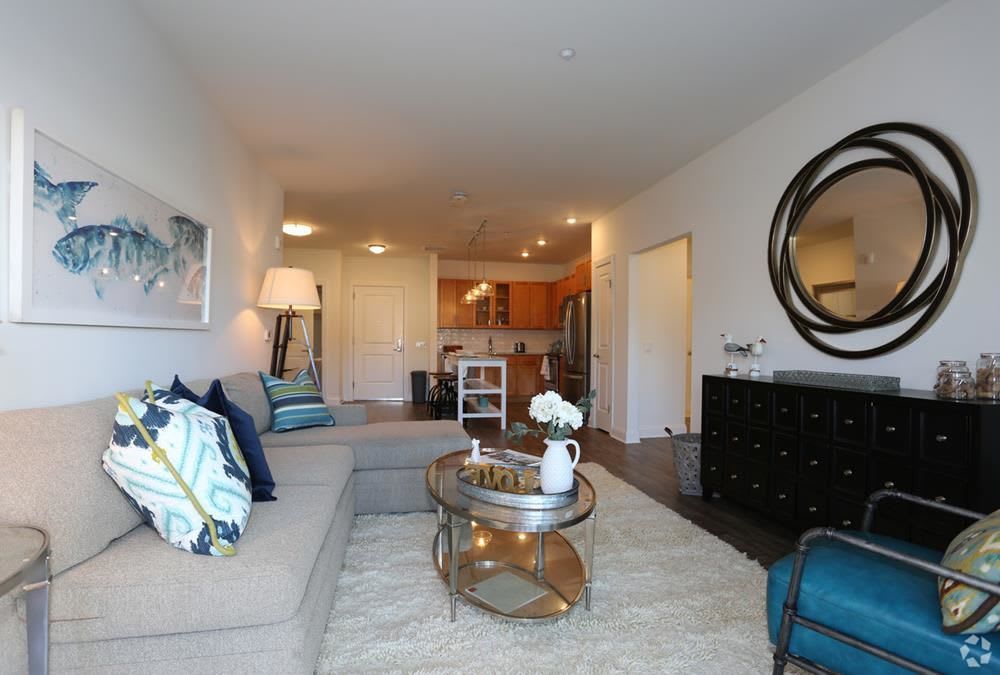 The Shipyard at Port Jefferson Harbor Apartments – photo 2