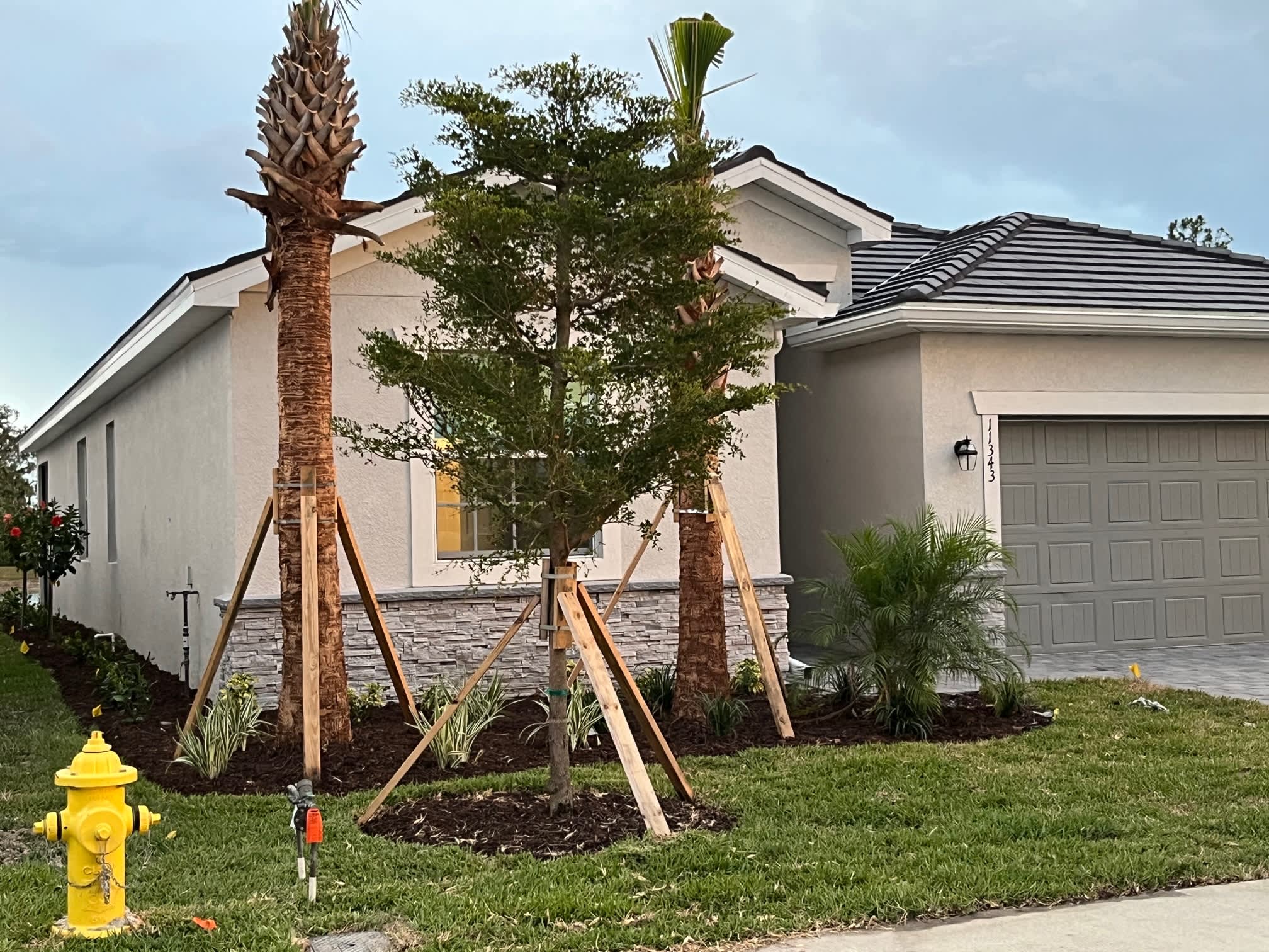 11343 Burgundy Dr – photo 2