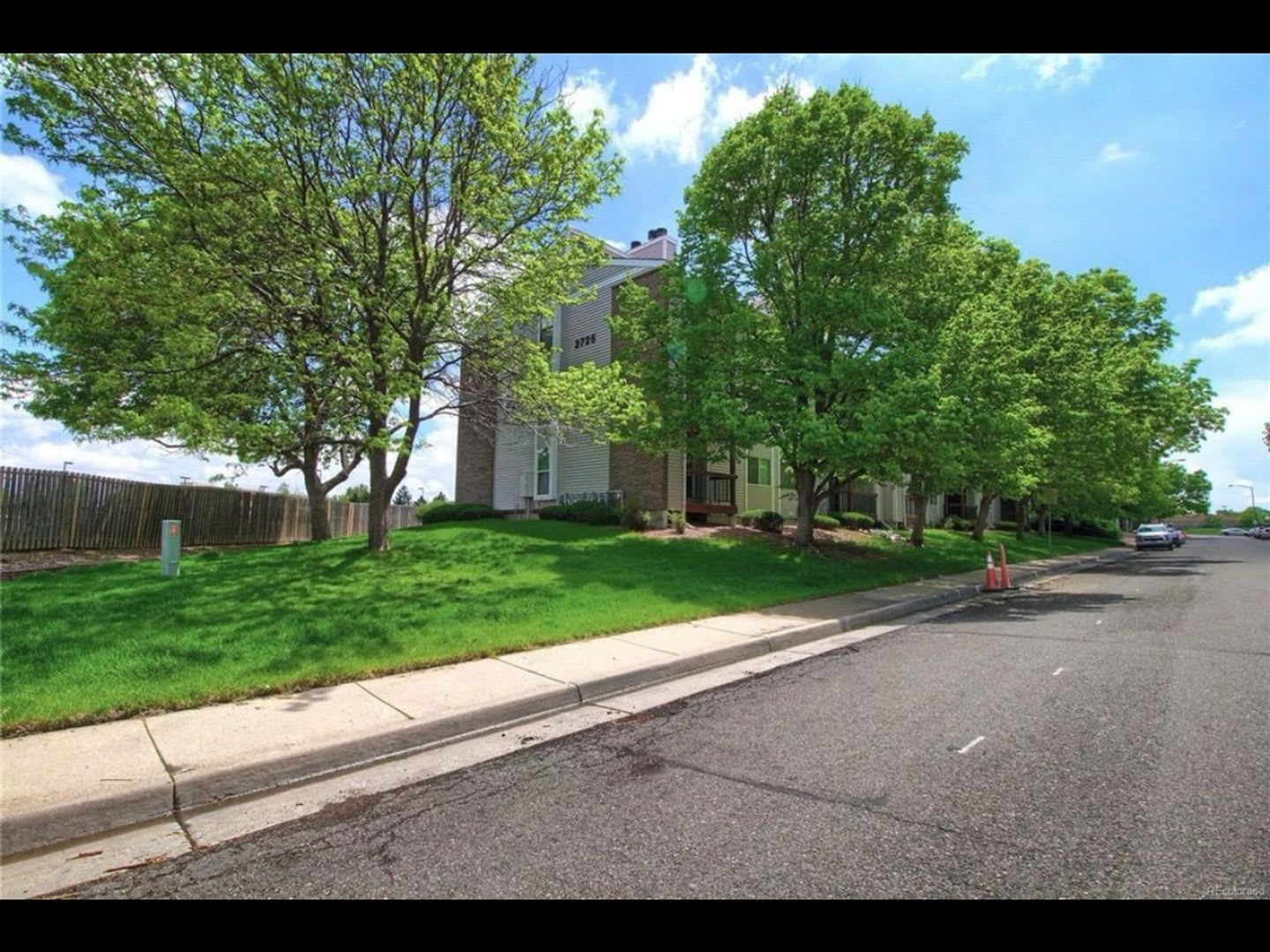 3 Bedroom Townhome in Westminster – photo 1
